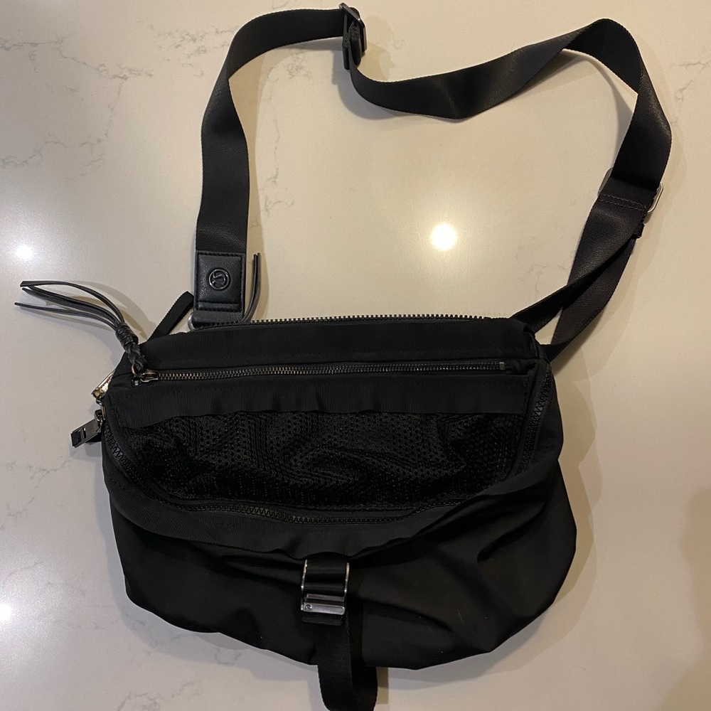 Lululemon crossbody bag